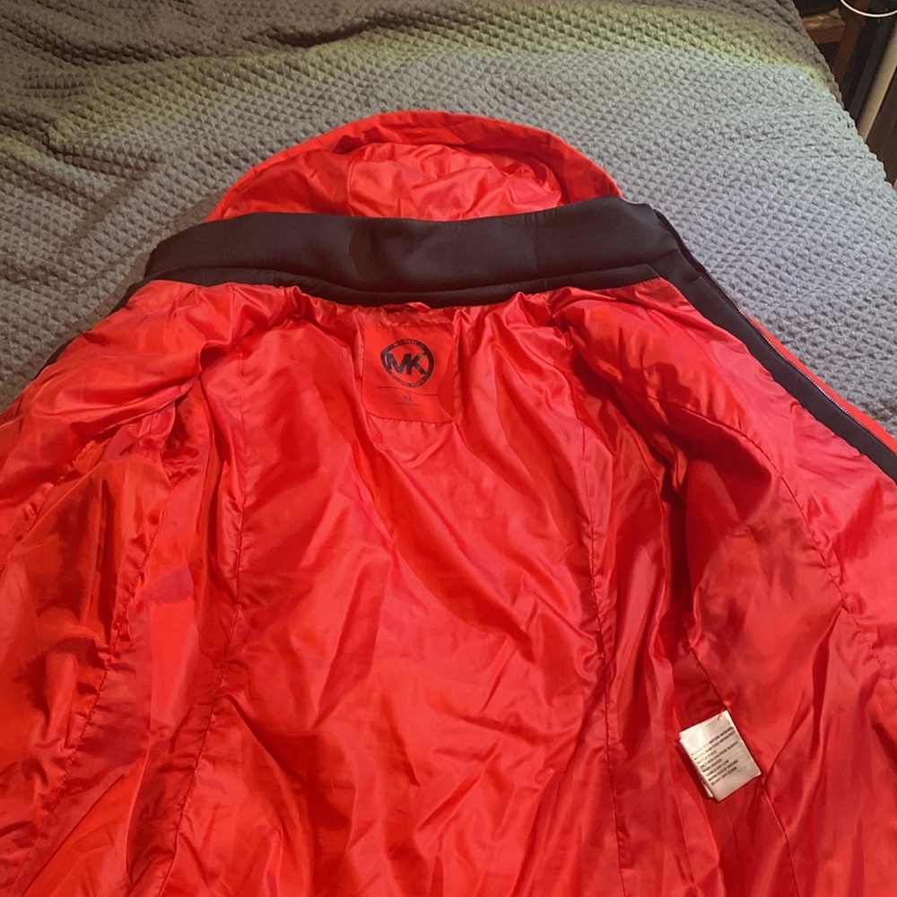 Micheal Kors red belt jacket - Picture 5 of 5